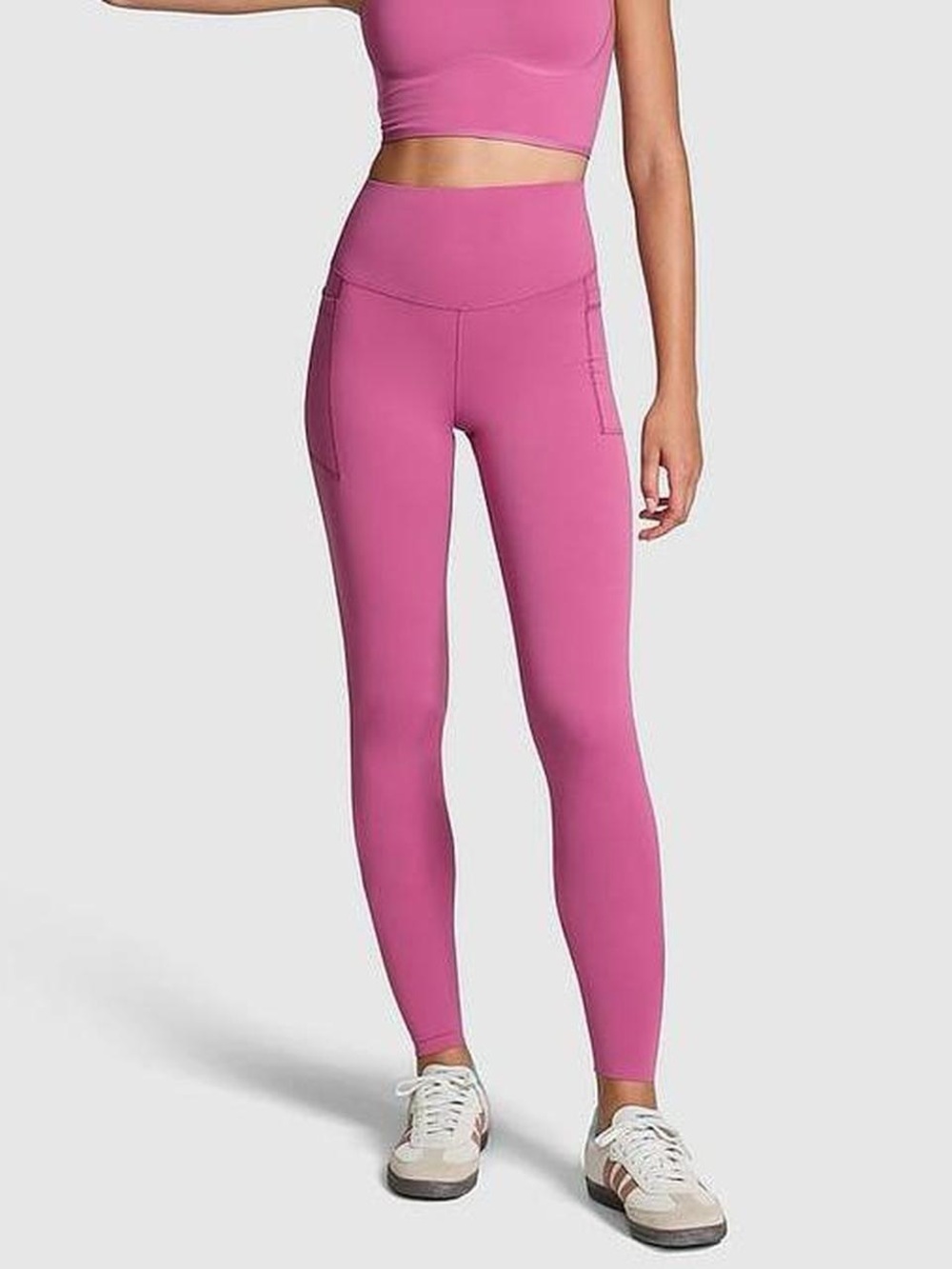 PINK Victoria's Secret pink relay leggings